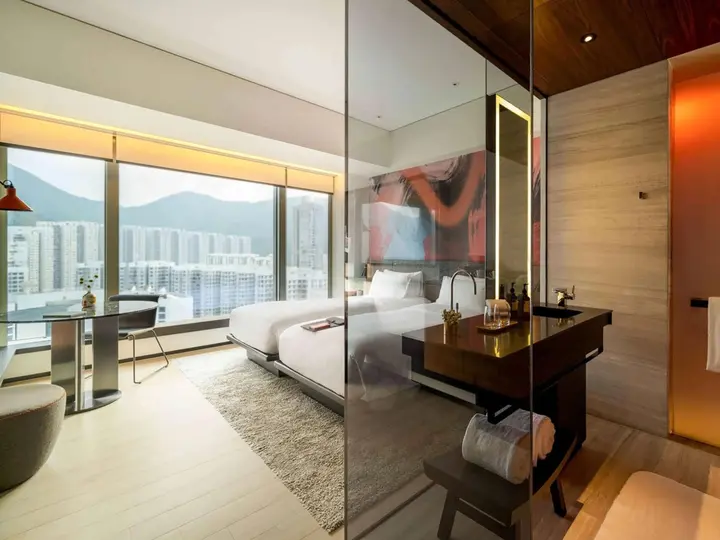 Гонконг: EAST Hong Kong
