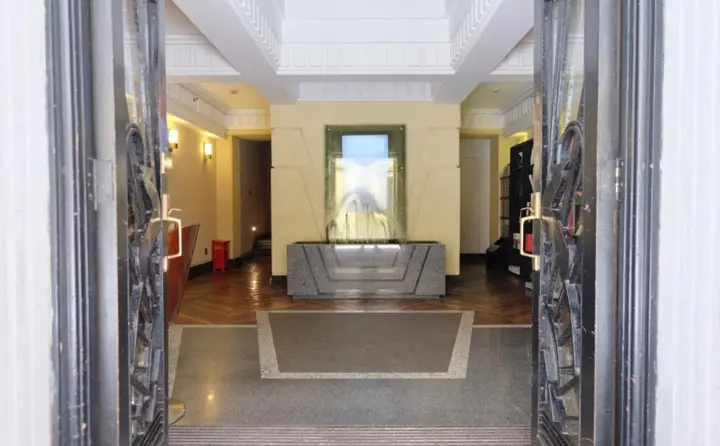 Шанхай: @ Gallery Suites