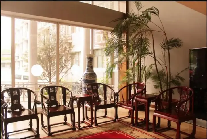 Пекин: King Parkview Hotel