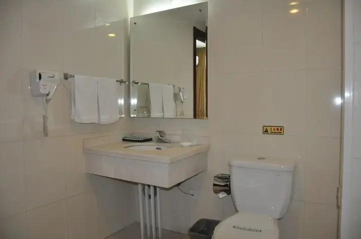 Пекин: King Parkview Hotel