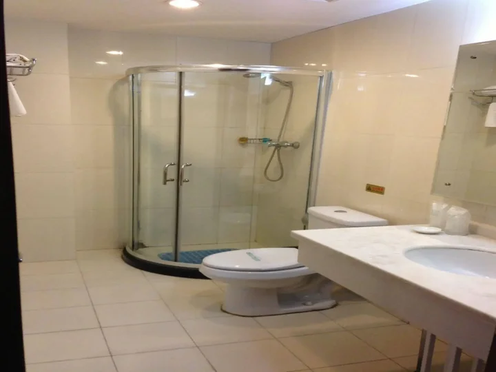 Пекин: King Parkview Hotel