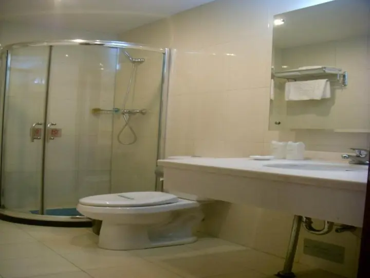 Пекин: King Parkview Hotel