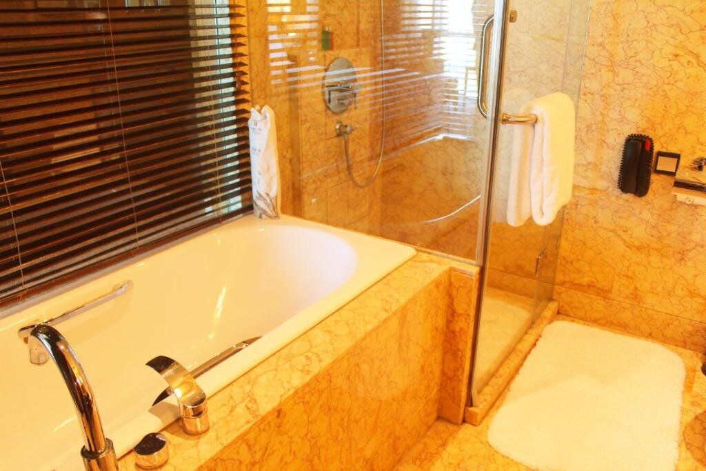 Пекин: Lake View Hotel