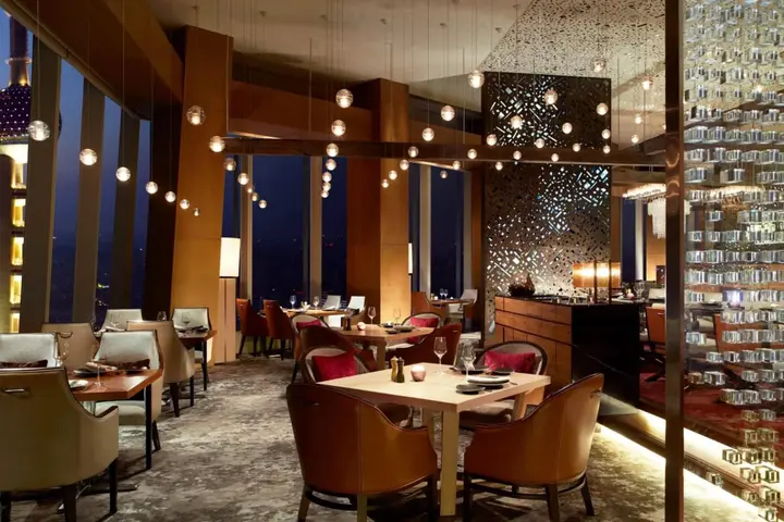 Шанхай: The Ritz-Carlton Shanghai, Pudong