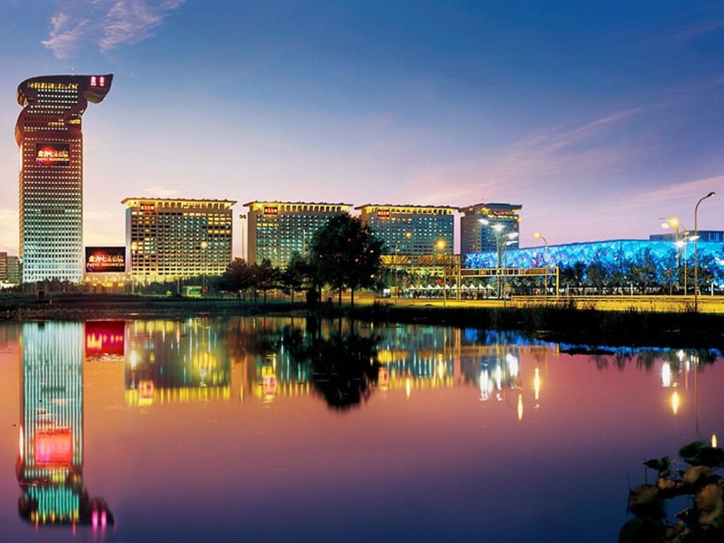 Пекин: Pangu 7 Star Hotel Beijing