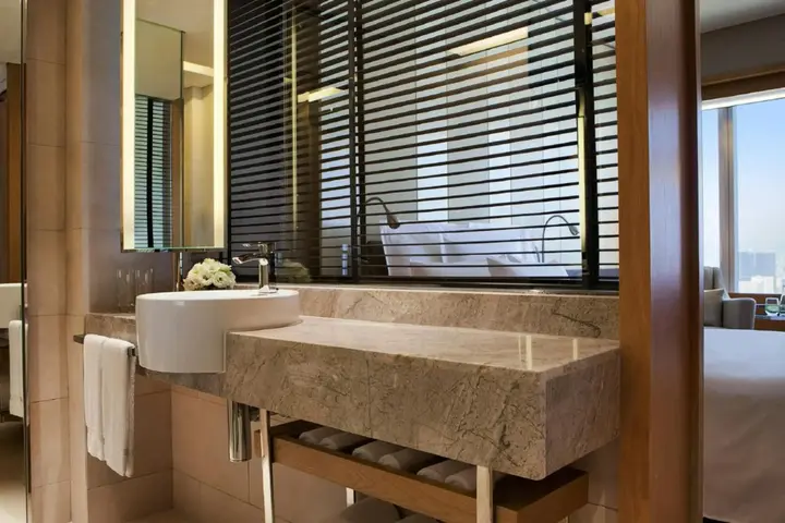 Гонконг: Renaissance Hong Kong Harbour View Hotel