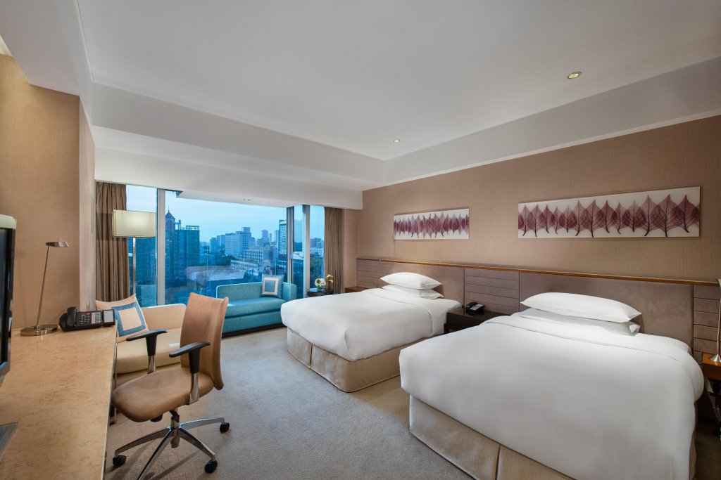 Пекин: Crowne Plaza Beijing Sun Palace by IHG