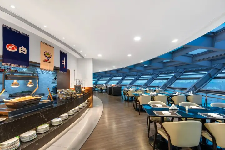 Шанхай: Novotel Shanghai Atlantis
