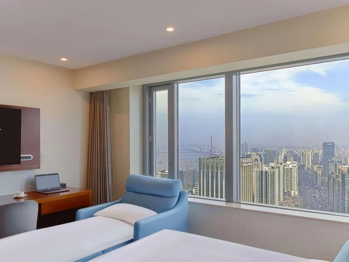 Шанхай: Novotel Shanghai Atlantis