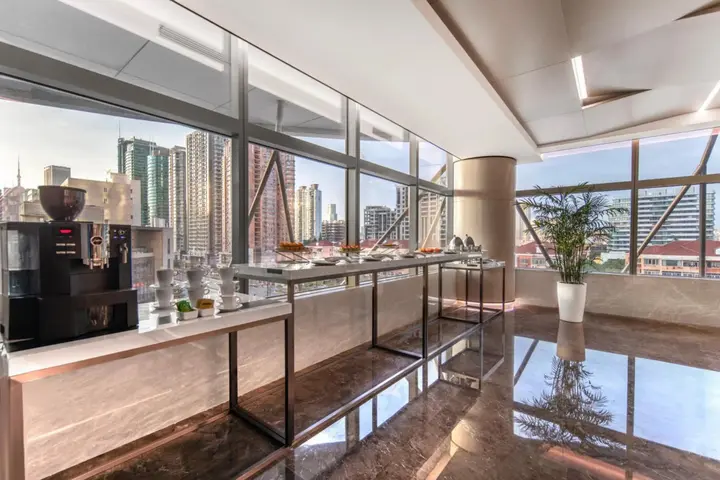 Шанхай: Novotel Shanghai Atlantis