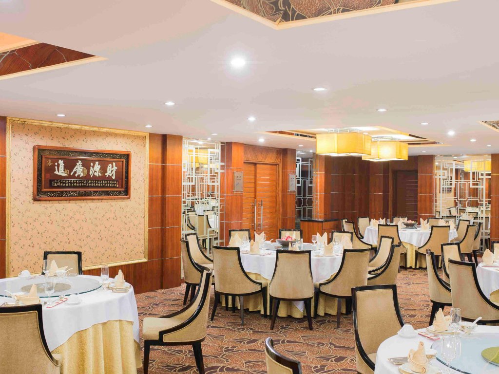 Шанхай: Novotel Shanghai Atlantis