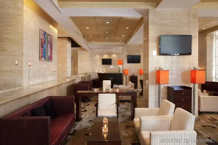 Пекин: Holiday Inn Central Plaza Beijing