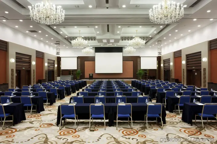 Пекин: Holiday Inn Central Plaza Beijing
