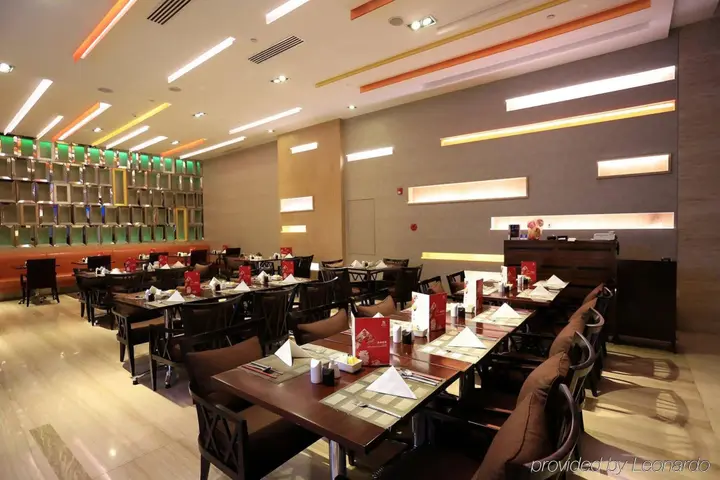 Пекин: Holiday Inn Central Plaza Beijing
