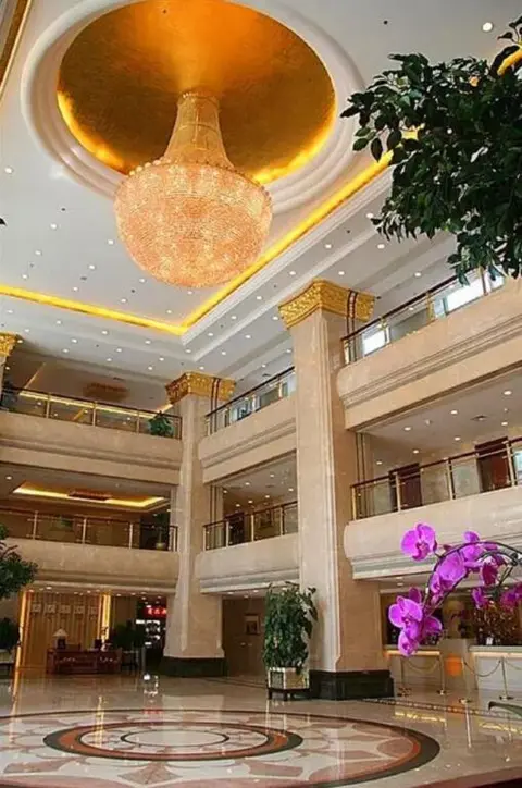 Пекин: XinHai JinJiang Hotel Wangfujing