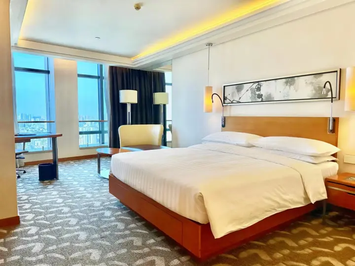 Фошань: Swissotel Foshan