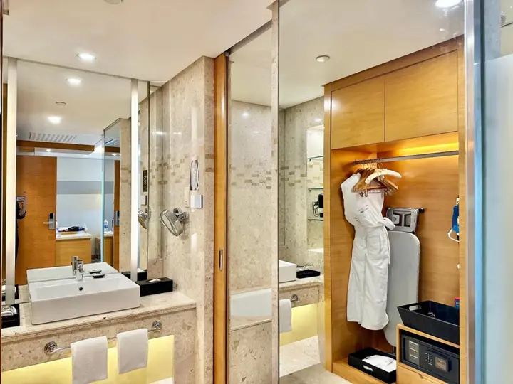 Фошань: Swissotel Foshan