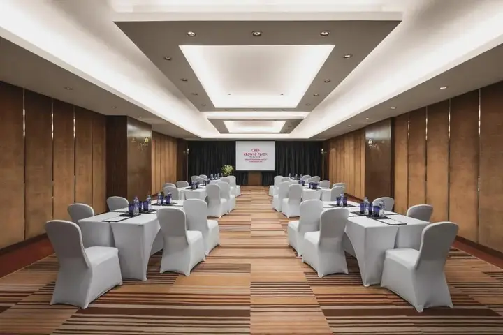 Пекин: Crowne Plaza Beijing International Airport by IHG