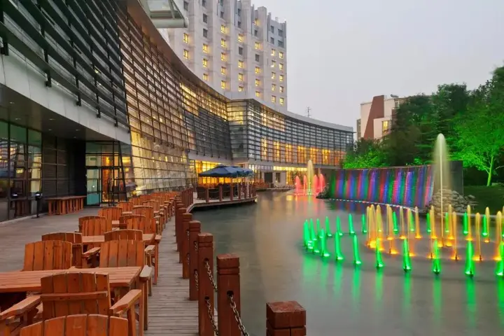 Пекин: Crowne Plaza Beijing International Airport by IHG