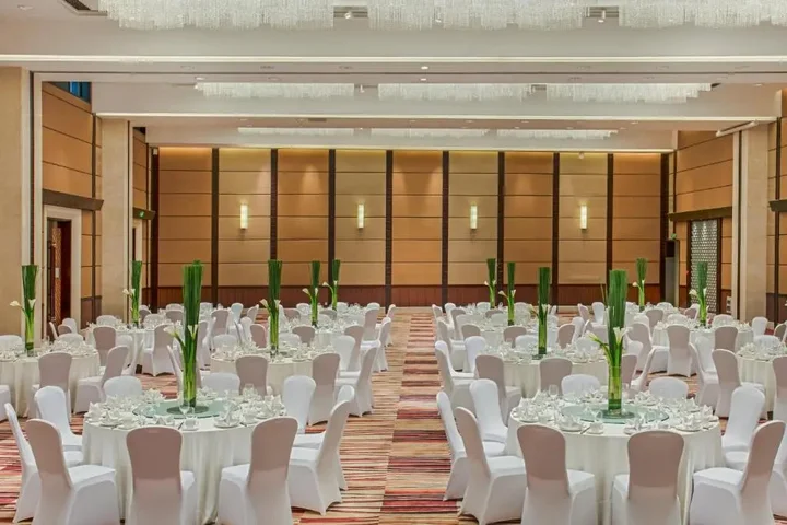 Пекин: Crowne Plaza Beijing International Airport by IHG