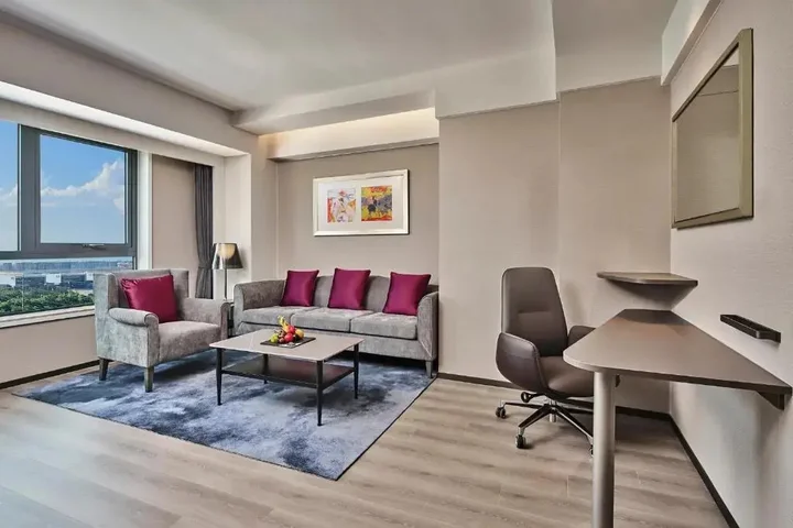 Пекин: Crowne Plaza Beijing International Airport by IHG