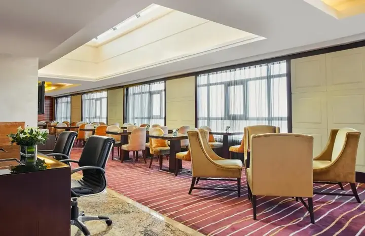 Пекин: Crowne Plaza Beijing International Airport by IHG