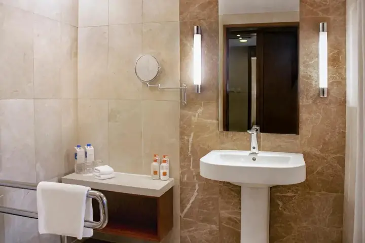 Пекин: Crowne Plaza Beijing International Airport by IHG