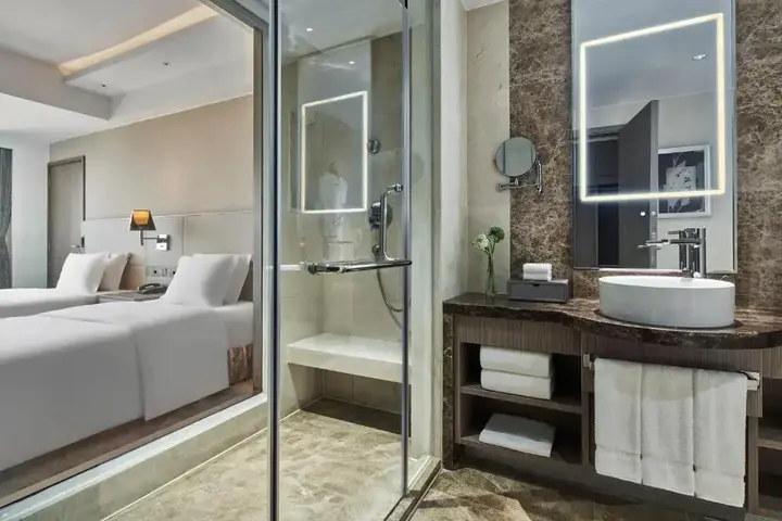 Пекин: Crowne Plaza Beijing International Airport by IHG