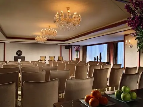 carousel image 3