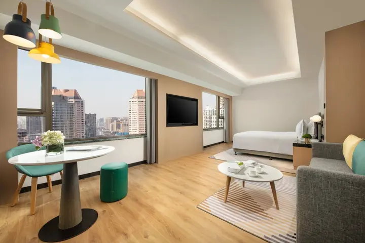 Шанхай: Holiday Inn Shanghai Nanjing Road