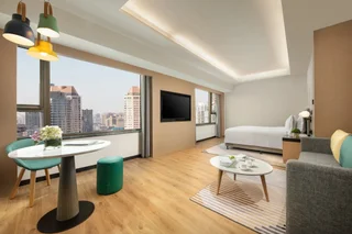 Шанхай: Holiday Inn Shanghai Nanjing Road