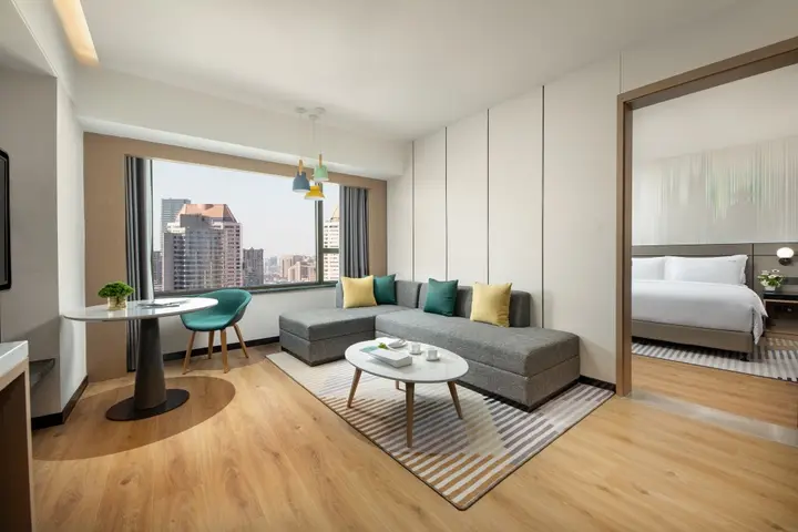 Шанхай: Holiday Inn Shanghai Nanjing Road