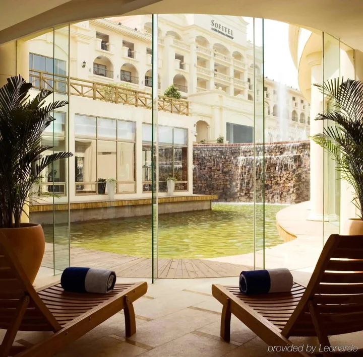 Нанкин: Sofitel Nanjing Zhongshan Golf Suning