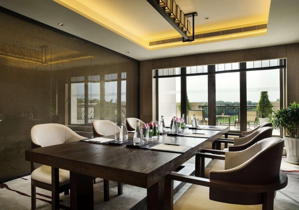 Нанкин: Sofitel Nanjing Zhongshan Golf Suning