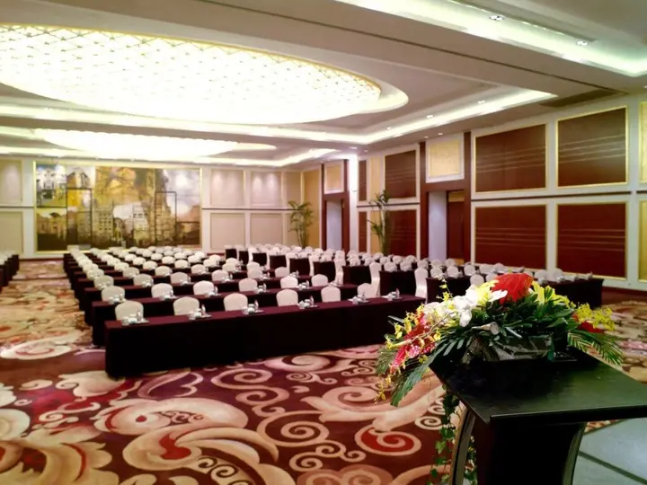 Шанхай: Baolong Hotel Shanghai