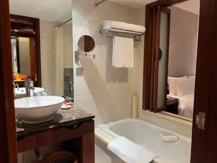 Шанхай: Baolong Hotel Shanghai