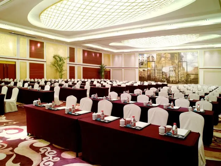 Шанхай: Baolong Hotel Shanghai