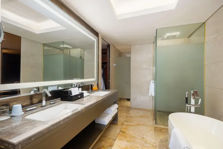 Цзинань: InterContinental Jinan City Center by IHG