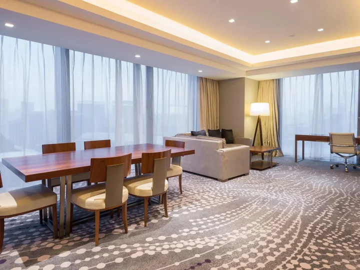 Цзинань: InterContinental Jinan City Center by IHG
