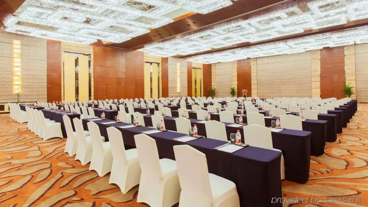Цзинань: InterContinental Jinan City Center by IHG