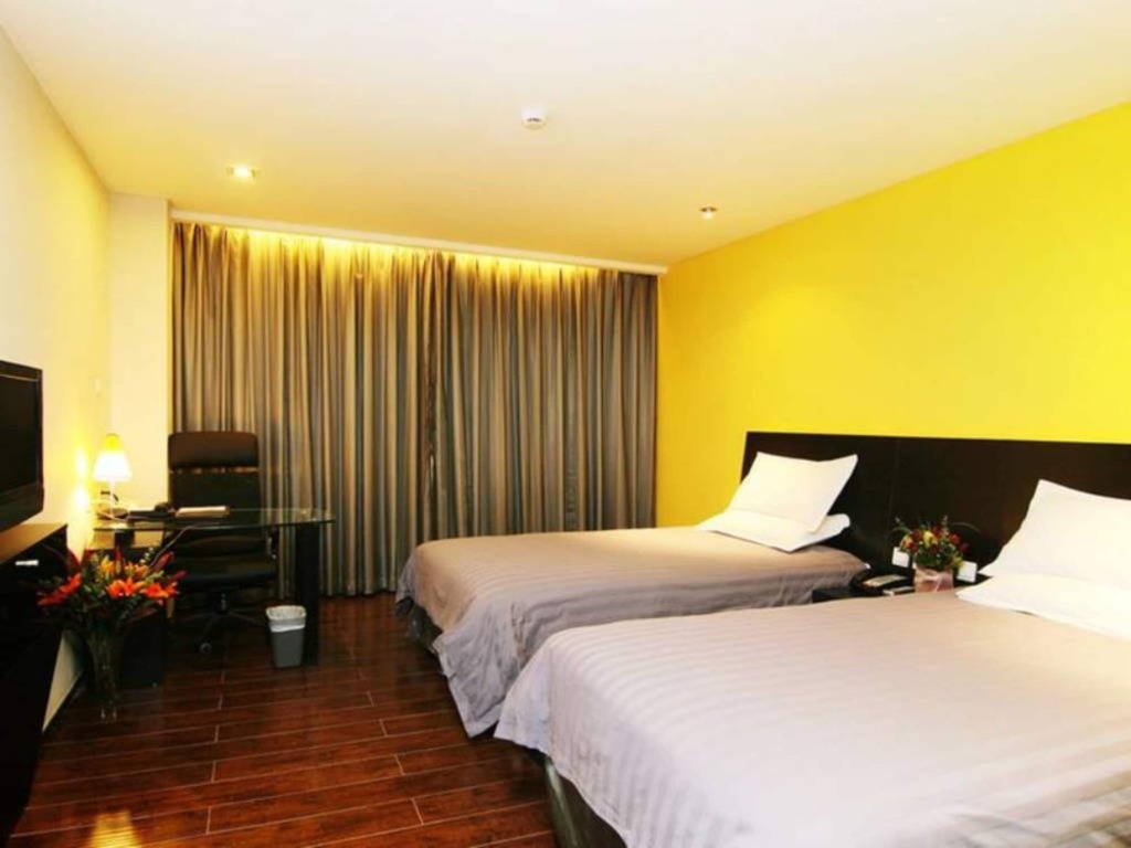 Пекин: FX Hotel Yansha