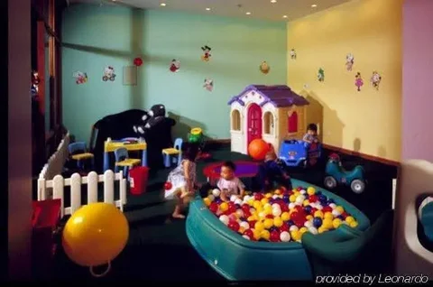 Пекин: Lee Garden Service Apartment