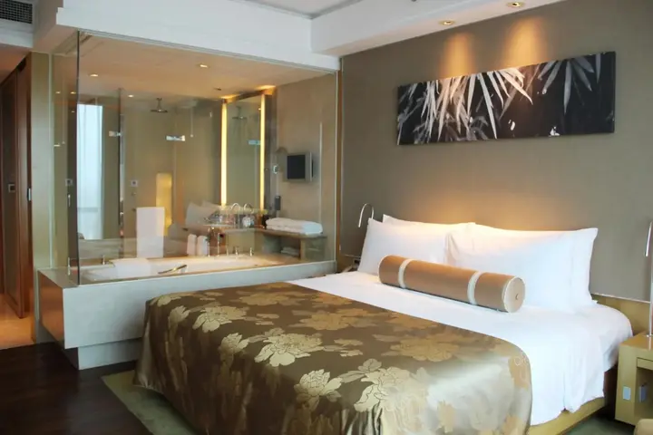 Шанхай: The Eton Hotel