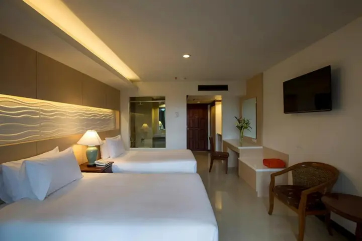 Шанхай: The Eton Hotel