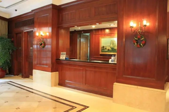 Гонконг: The Emperor (Happy Valley) Hotel