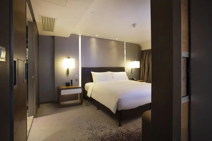 Коулун: Royal Plaza Hotel