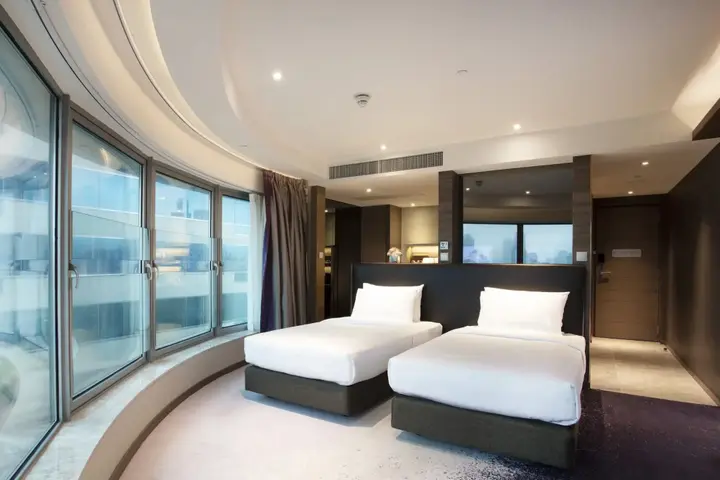 Коулун: Royal Plaza Hotel