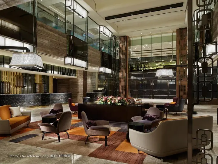 Коулун: Royal Plaza Hotel