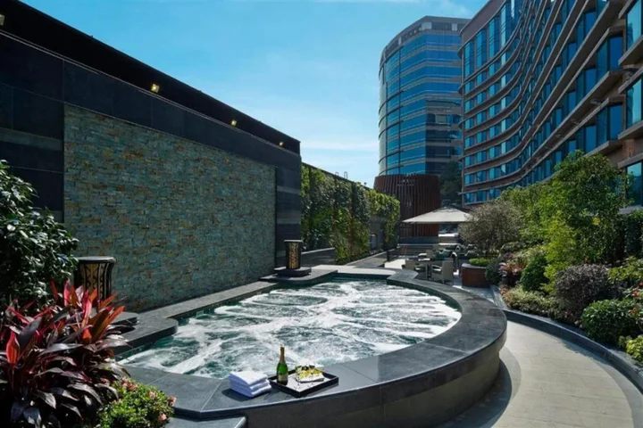 Коулун: Royal Plaza Hotel