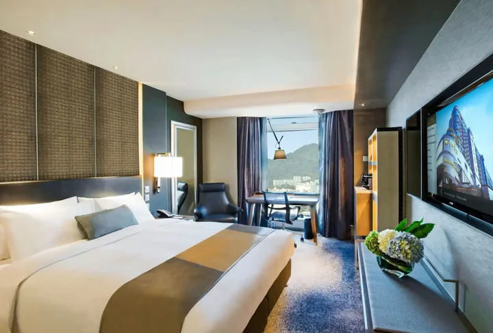 Коулун: Royal Plaza Hotel